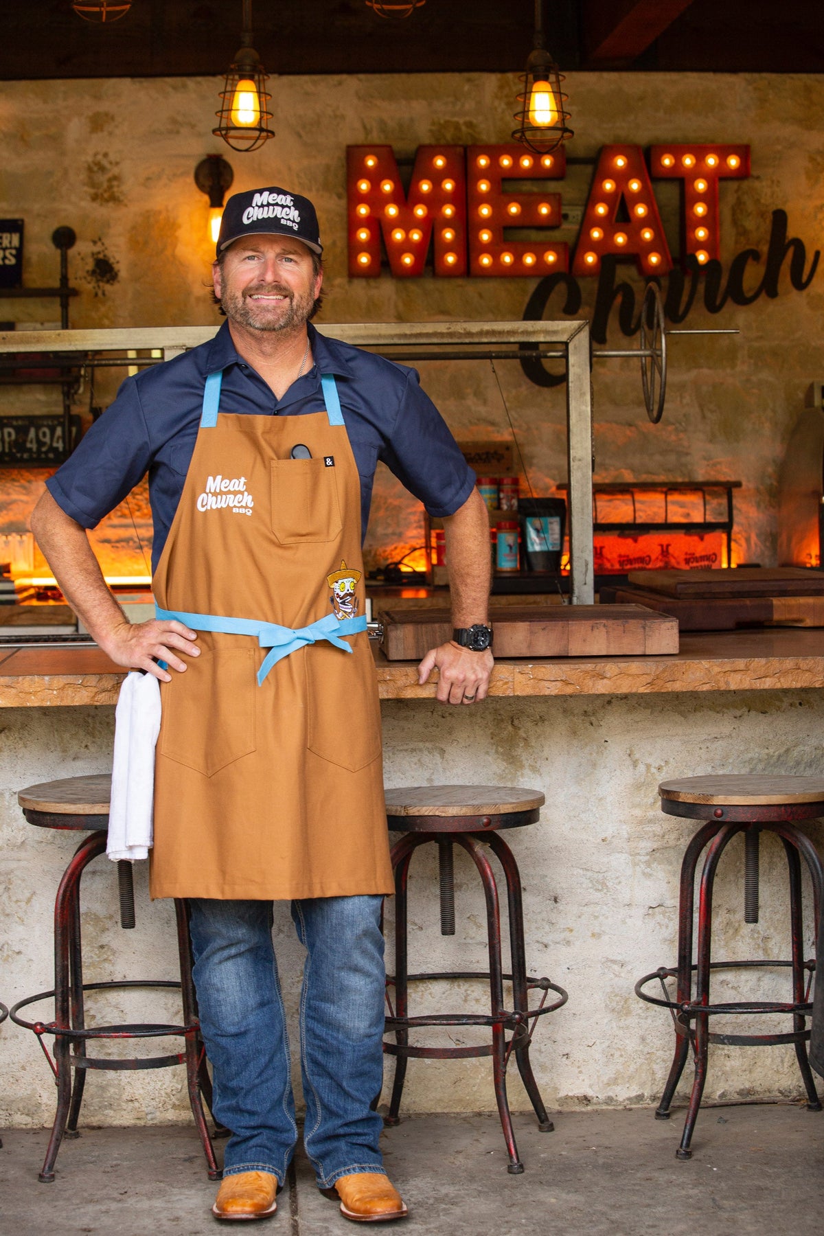 hedley-and-bennett-meat-church-apron-duck-tan-c7 image_912805a7-8b3f-48b2-8698-64cb1afdc18a.jpg